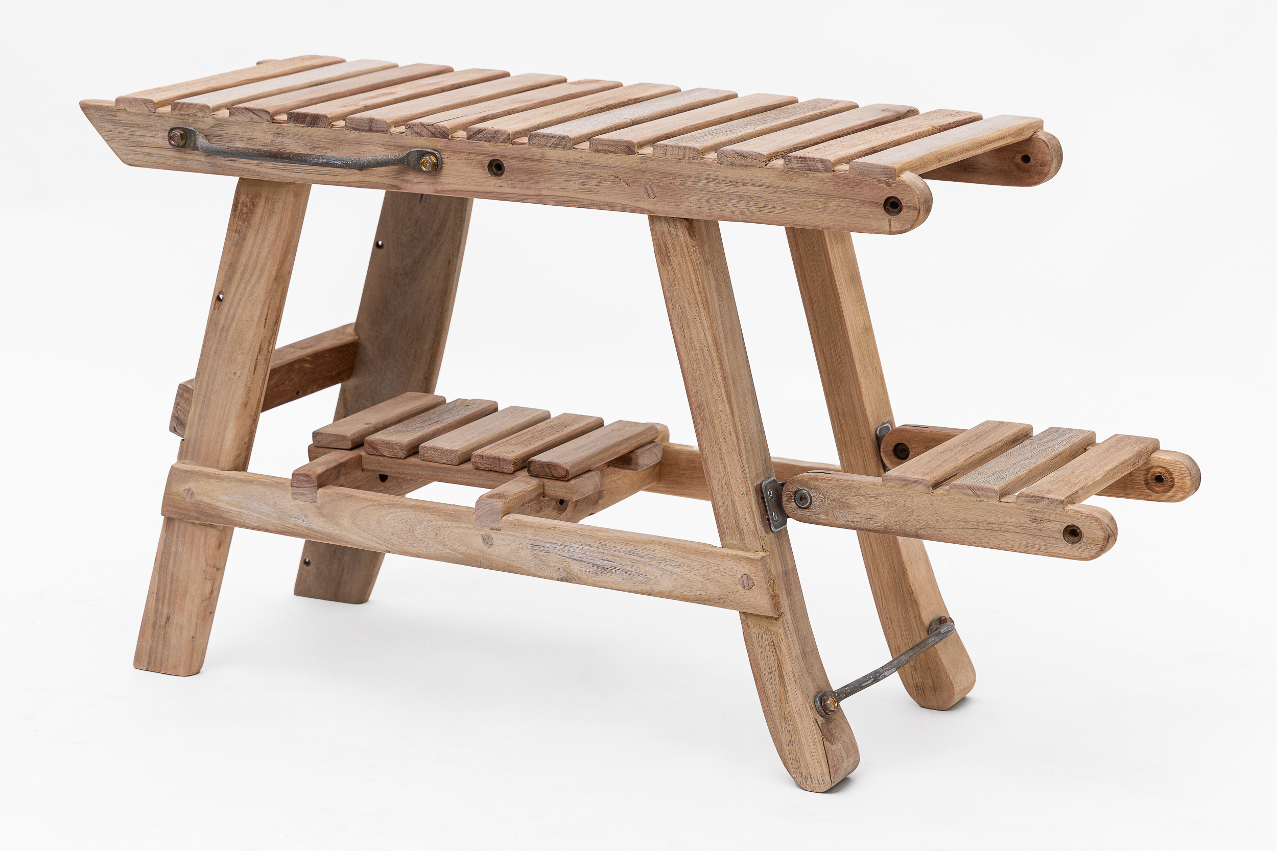 מכיסא לספסל